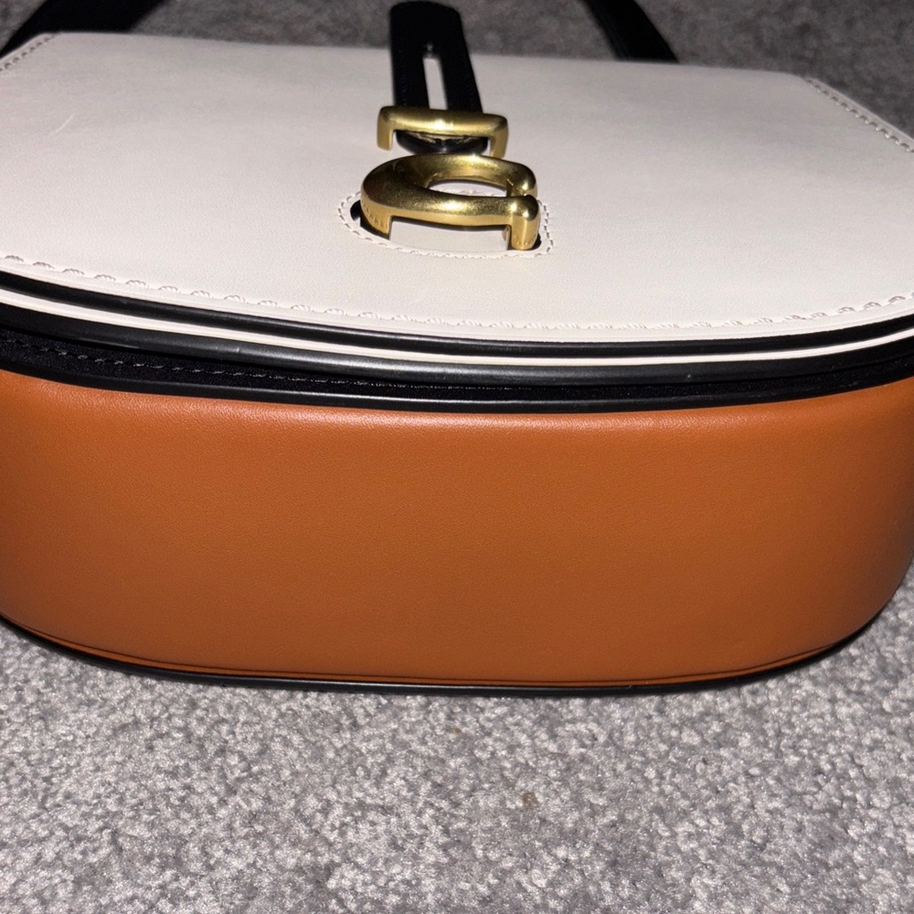 Coach Cream and Brown Crossbody Bag - Picture 9 of 9